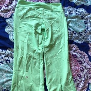 Lululemon pants size 4